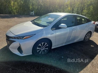 TOYOTA PRIUS PRIME LE
