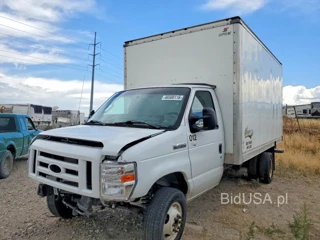FORD ECONOLINE E450 SUPER DUTY CUTAWAY VAN