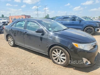 TOYOTA CAMRY HYBRID XLE