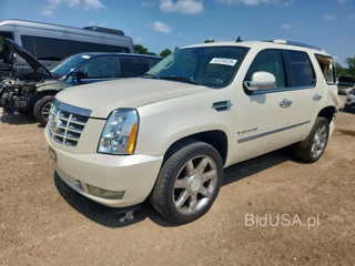 CADILLAC ESCALADE LUXURY