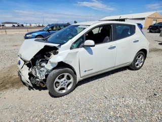 NISSAN LEAF S