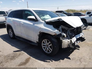 TOYOTA TOYOTA HIGHLANDER LE V6