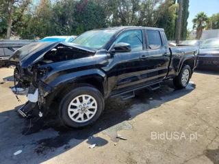 TOYOTA TACOMA SR5