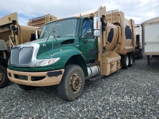 INTERNATIONAL 4400