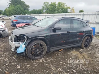 MERCEDES-BENZ GLA 35 AMG