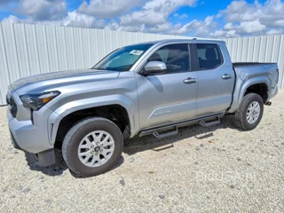 TOYOTA TACOMA SR5