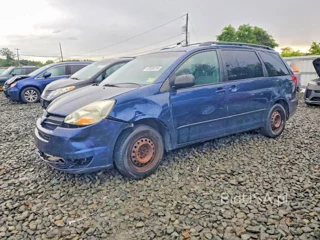 TOYOTA SIENNA