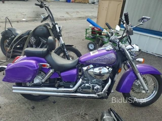 HONDA VT750
