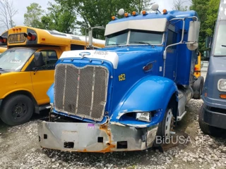 PETERBILT 386