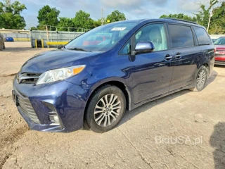 TOYOTA SIENNA XLE 7-PASSENGER AUTO ACCESS SE