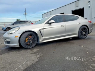 PORSCHE PANAMERA 2