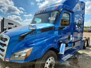 FREIGHTLINER CASCADIA 126