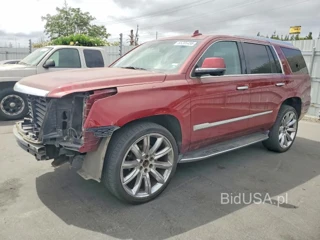 CADILLAC ESCALADE LUXURY
