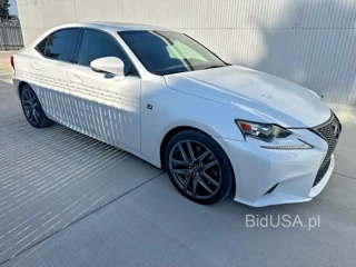 LEXUS IS 200T