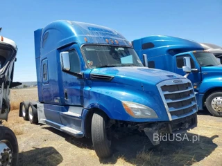 FREIGHTLINER CASCADIA 126