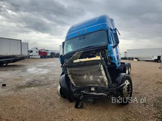FREIGHTLINER CASCADIA 126