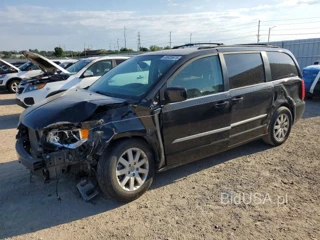 CHRYSLER TOWN & COUNTRY TOURING