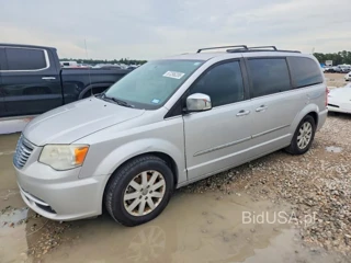 CHRYSLER TOWN & COUNTRY TOURING L
