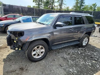 TOYOTA 4RUNNER SR5