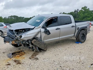 TOYOTA TUNDRA CREWMAX SR5