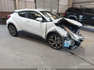 TOYOTA TOYOTA C-HR XLE