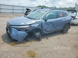 TOYOTA COROLLA CROSS XLE