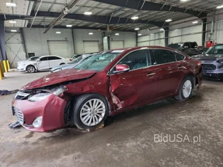 TOYOTA AVALON HYBRID LIMITED