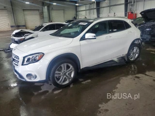 MERCEDES-BENZ GLA 250 4MATIC