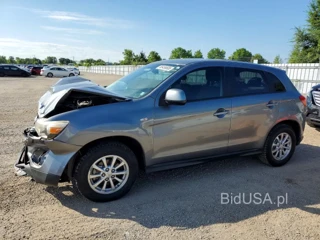 MITSUBISHI RVR SE