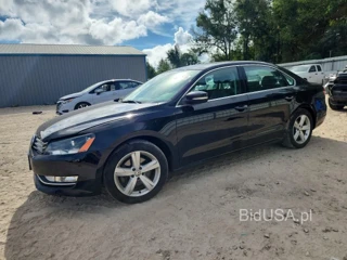 VOLKSWAGEN PASSAT S