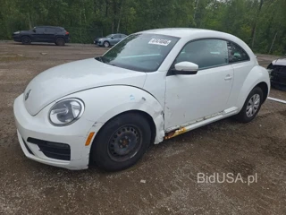 VOLKSWAGEN BEETLE SE