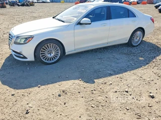 MERCEDES-BENZ S 560