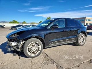 PORSCHE MACAN BASE