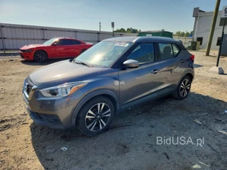 NISSAN KICKS SV