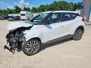 NISSAN KICKS SR