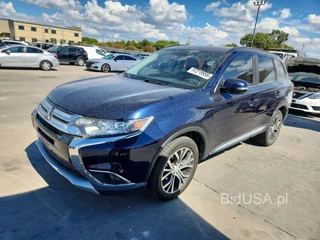 MITSUBISHI OUTLANDER SE