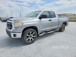 TOYOTA TUNDRA SR5