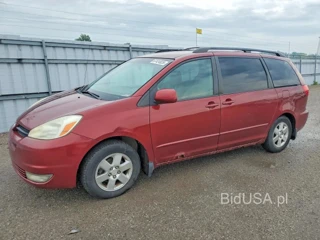 TOYOTA SIENNA LE