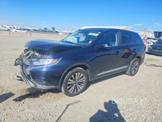 MITSUBISHI OUTLANDER SE