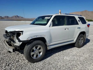 TOYOTA 4RUNNER SR5