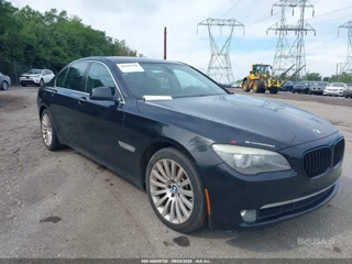 BMW 750I XDRIVE