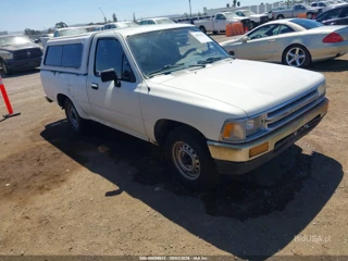 TOYOTA TOYOTA PICKUP 1/2 TON SHT WHEELBASE DLX