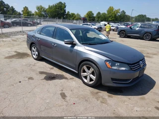 VOLKSWAGEN VOLKSWAGEN PASSAT 2.5L SE
