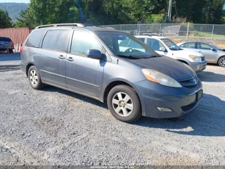 TOYOTA TOYOTA SIENNA XLE