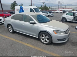 VOLKSWAGEN VOLKSWAGEN PASSAT 2.5L SE