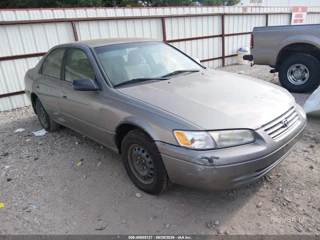 TOYOTA TOYOTA CAMRY LE