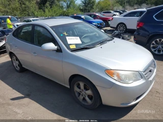 HYUNDAI HYUNDAI ELANTRA SE