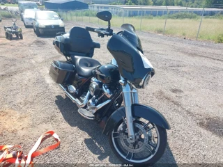 HARLEY-DAVIDSON HARLEY-DAVIDSON FLHX STREET GLIDE