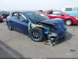 TESLA TESLA MODEL 3 STANDARD RANGE PLUS REAR-WHEEL DRIVE