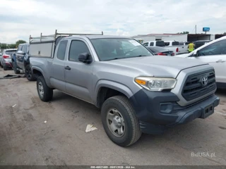 TOYOTA TOYOTA TACOMA SR